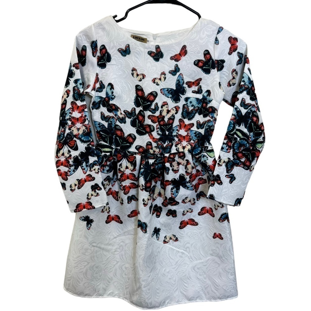 KangKang Garment Factary white dress with flowers